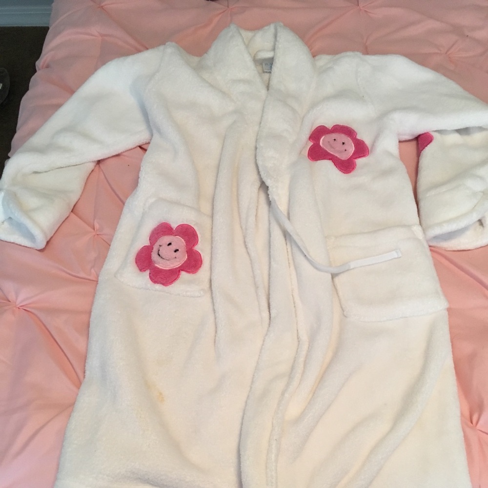 Girls 7/8 robe with flowers